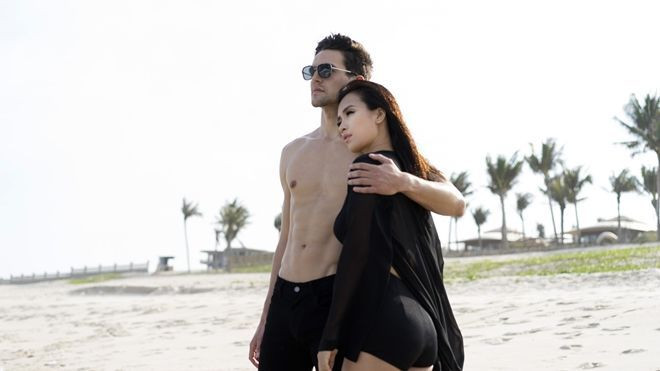 Ái Phương 'diễn sâu' bên trai lạ 6 múi, tung MV ngôn tình ngọt lịm Ảnh 2