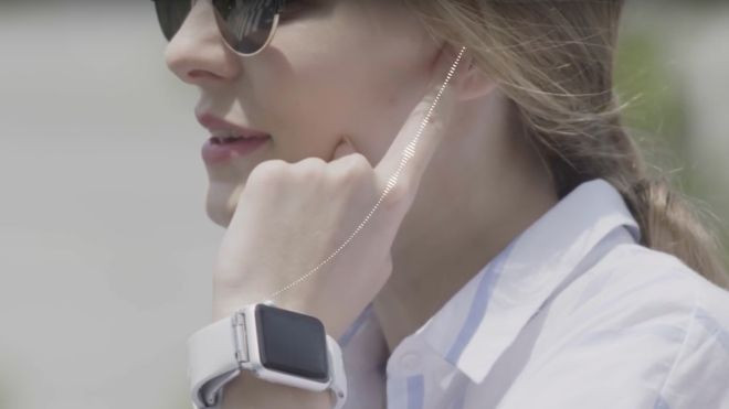 Thật không thể tin được: Từ giờ, chiếc điện thoại sẽ nằm gọn trên… ngón tay bạn Ảnh 2