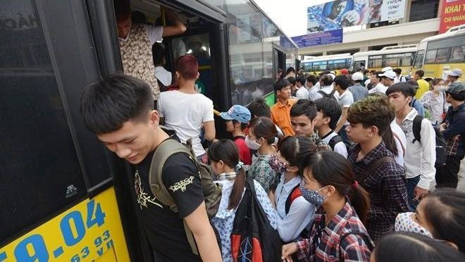 Xe buýt 2 tầng ở Hà Nội tiềm ẩn nhiều nguy cơ Ảnh 2