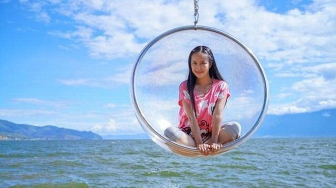 Trường đại học nổi tiếng với giáo viên xinh như hot girl Ảnh 2