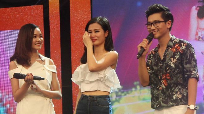 Đông Nhi bật khóc vì có lỗi với gia đình, xúc động trước lời nhắn của học trò The Voice Kids Ảnh 2