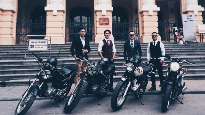 Dân tình siêu choáng với '500 anh em' mặc suit, cưỡi motor cực bảnh đi khắp Hà Nội Ảnh 2