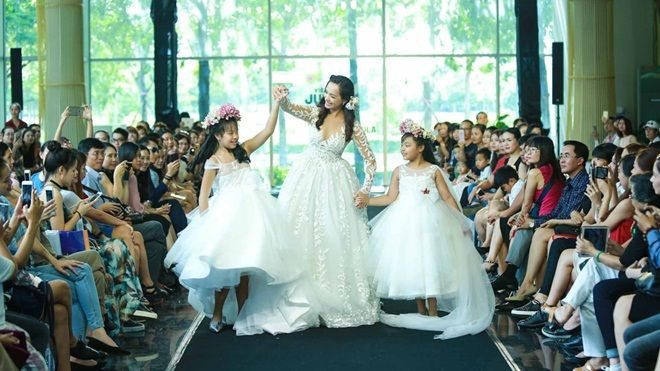 Vietnam Junior fashion week 2016: 'phát súng' đầu tiên thu hút sự quan tâm của công chúng yêu thời trang nhí Ảnh 2