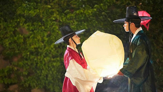 Cặp đôi 'Mây Họa Ánh Trăng' cùng nhau nhận giải APAN ngay tại phim trường Ảnh 2