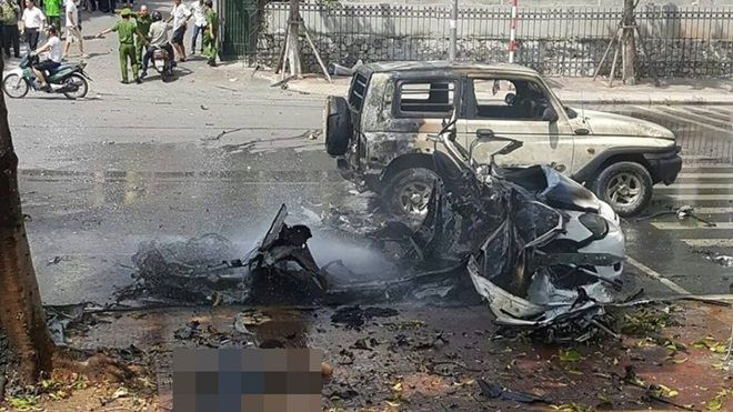 Quảng Ninh: Xe taxi bất ngờ nổ tung, hai người đàn ông tử vong tại chỗ Ảnh 2