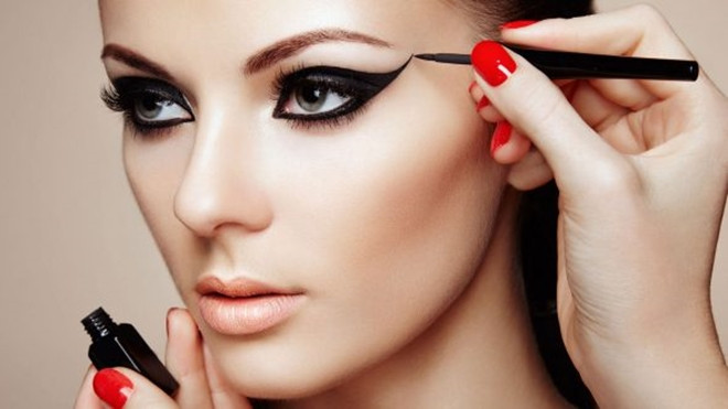 Các lỗi thường gặp khi kẻ mắt bạn cần phải biết! Ảnh 2