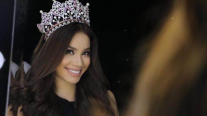 Muốn đẹp như Phạm Hương, học ngay cách makeup tone Miss Universe Ảnh 2