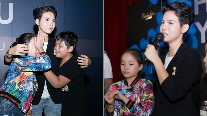 Team Vũ Cát Tường rớt nước mắt xúc động trước tình cảm đặc biệt của fan Ảnh 2