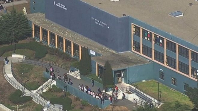Mỹ: 4 học sinh bị bắn bên ngoài hai trường học ở San Francisco Ảnh 2