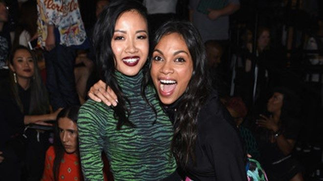 Show H&M x Kenzo tại New York: Suboi diện thiết kế mới nhất, ngồi hàng ghế đầu cùng loạt sao đình đám Ảnh 2