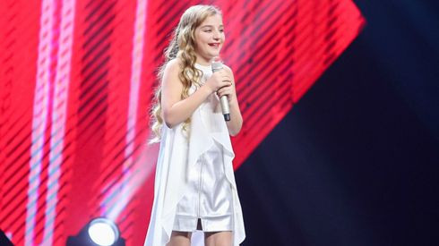 'Thiên thần Nga' Milana chính thức giành Chiếc vé may mắn trở lại Chung kết Giọng hát Việt nhí 2016 Ảnh 2