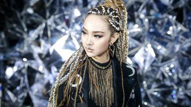 Minh Hằng đã hi sinh 10 tiếng cho sự phá bỏ giới hạn cực kì công này Ảnh 2