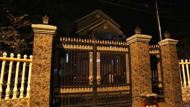Vụ hai mẹ con bị sát hại trong căn biệt thự: 'Nhà bà ấy có nhiều chó dữ nên người lạ không dễ vào' Ảnh 2