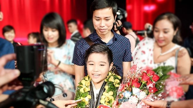 Bố Nhật Minh: 'Chưa bao giờ nghĩ sẽ định hướng cho con đi hát kiếm tiền' Ảnh 2