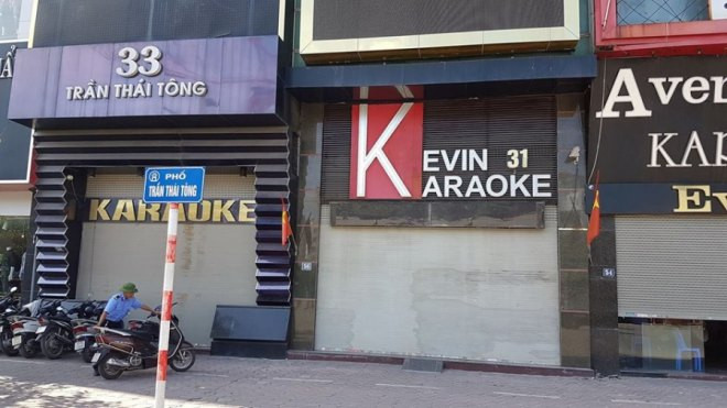 Nhiều dãy phố karaoke im lìm sau vụ cháy Ảnh 2