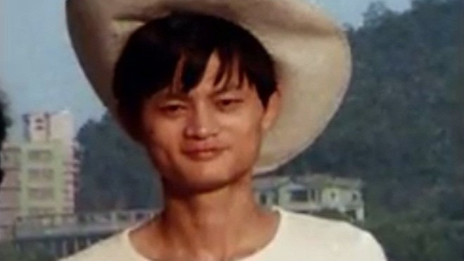 Nếu bạn đang than thở về cuộc sống nghèo khó, hãy nhìn vào thời trẻ của tỷ phú Jack Ma Ảnh 2