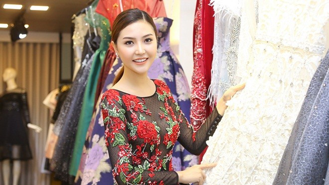 Ngọc Duyên sẽ diện váy xuyên thấu tham dự Victoria's Secret Fashion Show Ảnh 2