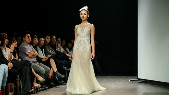 Mai Ngô diện váy cưới đẹp như thế này, đố ai dám chê! Ảnh 2