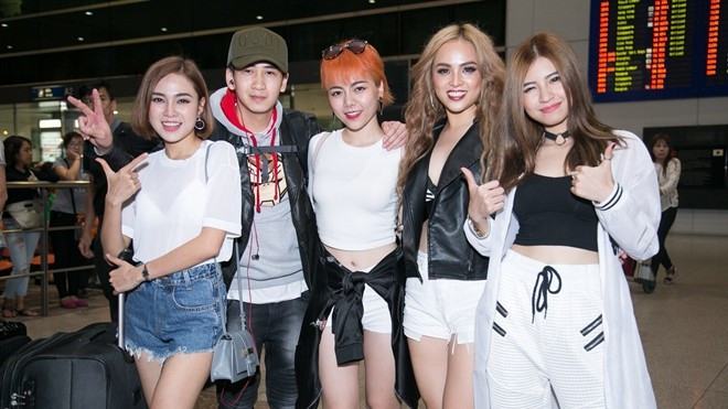 S Girls xinh đẹp cuốn hút đón DJ điển trai từ Hà Lan tham gia The Remix 2017 Ảnh 2