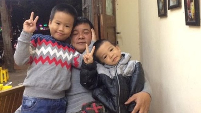 Cháu bé Hải Phòng gây sốt vì đứng lại xin lỗi khi quẹt trúng taxi Ảnh 2