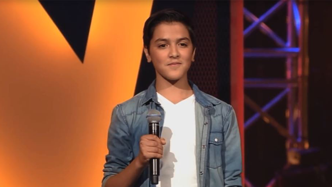 Giọng ca 'độc lạ' khiến các HLV phải 'bấm nút' ngay từ những giây đầu tiên Ảnh 2