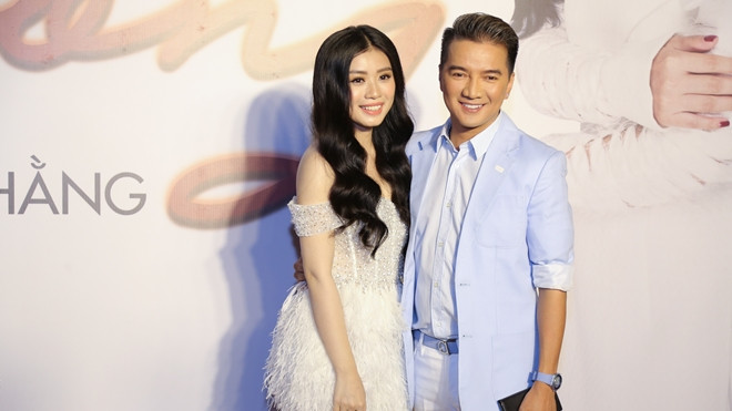 Ra mắt MV tiền tỷ, quán quân Sao Mai Thu Hằng được Mr Đàm hết lời khen ngợi Ảnh 2