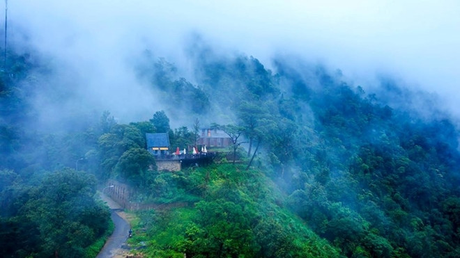 Những quán cà phê bồng bềnh giữa biển mây Ảnh 2