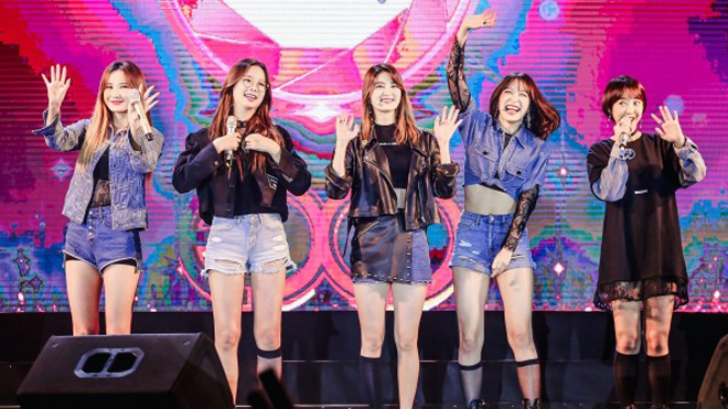 Clip: EXID khiến cả sân khấu 'nổ tung' khi nói bằng tiếng Việt: 'Tôi yêu các bạn' trước hàng nghìn các fans Ảnh 2