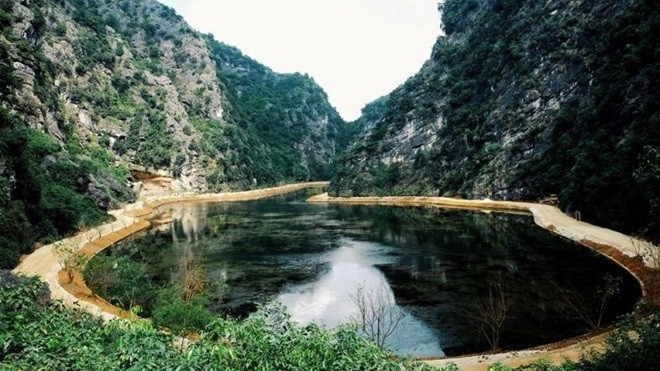 Ở Việt Nam cũng có một 'tuyệt tình cốc' đẹp đến thế này Ảnh 2