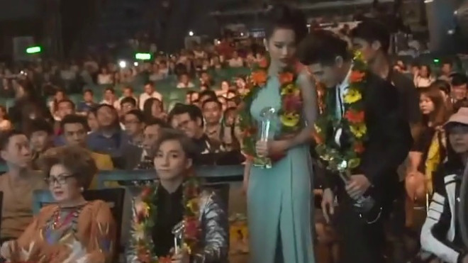 Fan 'tố' Noo Phước Thịnh, Đông Nhi 'lơ đẹp' Sơn Tùng M-TP Ảnh 2