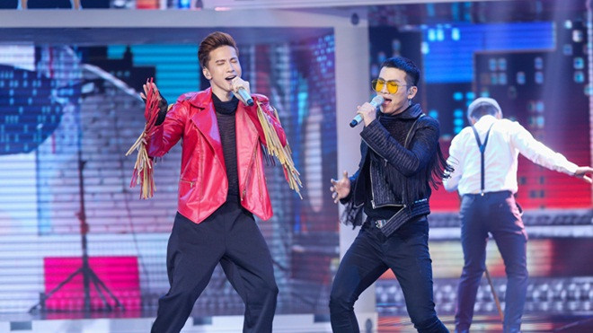 Dù đối đầu kịch liệt, S.T - Tiến Dũng vẫn tình thương mến thương khi diện đồ đôi Ảnh 2