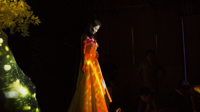 Thu Minh giản dị để mặt mộc tập luyện cho show Quỳnh Paris trước giờ G Ảnh 2