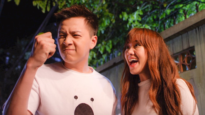 Bị chê nhan sắc tầm thường, Hari Won đánh Ngô Kiến Huy tơi tả trong hậu trường Ảnh 2