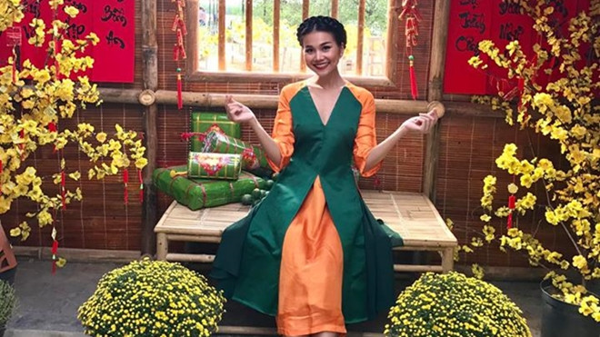 Thanh Hằng 'ngúng nguẩy' trong thiết kế áo dài đáng yêu muốn xỉu! Ảnh 2