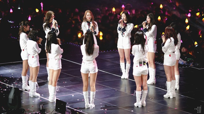 Không chỉ 2NE1, tuần qua các Kpop fan đã phải chia tay tân binh khủng I.O.I sau 10 tháng Ảnh 2