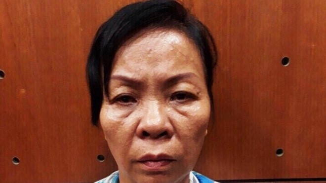 Người dân bắt 'nữ quái' giật iPhone 6 ở đường hoa Nguyễn Huệ Ảnh 2