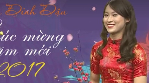 Khánh Vy 'bắn' tiếng Anh như gió khi làm MC của đài truyền hình VTV Ảnh 2