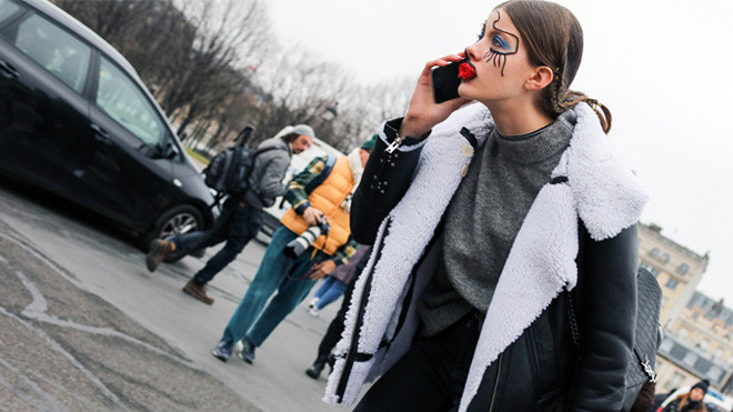 Ngoài những show diễn đầy mộng mơ, tuần lễ thời trang Haute couture còn mang đến loạt ảnh streetstyle vô cùng ấn tượng Ảnh 2