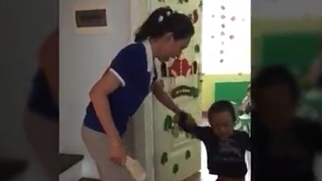 Hà Nội: Yêu cầu đình chỉ, không cho đứng lớp cô giáo đánh trẻ Ảnh 2