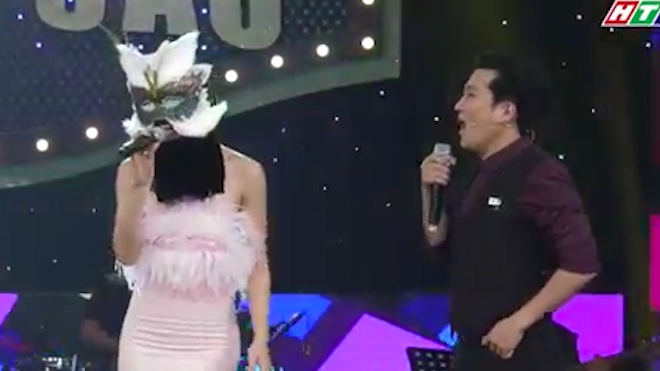 'Full clip' Trường Giang song ca, 'thân mật' hết cỡ cùng 'mỹ nhân' gợi cảm khiến Nhã Phương 'nóng mặt' Ảnh 2