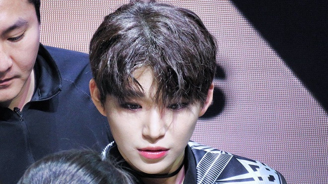 Sốc: Thành viên boygroup tân binh có nguy cơ bị tống cổ vì nhục mạ fan trước mặt bạn gái Ảnh 2