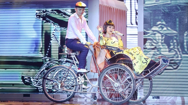 Thu Thủy hóa thân thành phụ nữ Sài Gòn xưa đầy quý phái ở Remix New Generation Ảnh 2