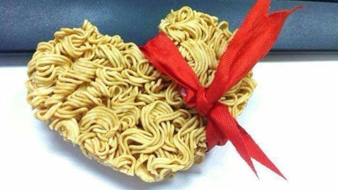 Loạt ảnh hài hước được dân mạng chia sẻ hậu Valentine Ảnh 2