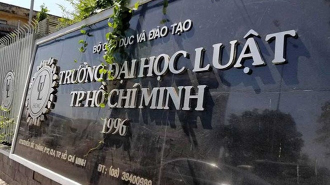 Sinh viên bị kỷ luật vì dùng sách photo: 'Ước mơ cũng có giá, nghèo nhưng không được hèn' Ảnh 2