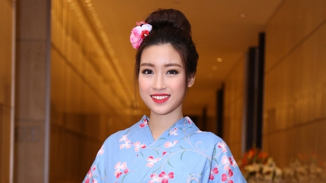 Chẳng cần hở bạo, Hoa hậu Mỹ Linh vẫn đẹp rạng ngời Ảnh 2