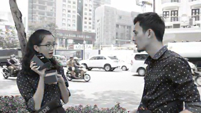 Giẫm nát bó hoa bạn trai tặng để đổi lấy viên ngọc, nhiều cô gái khiến người yêu sững sờ Ảnh 2