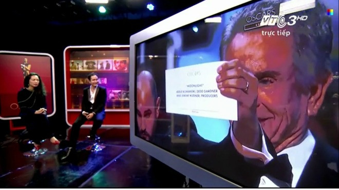 Clip: 'THẢM HỌA' Oscar 2017 trao nhầm giải thưởng cho La La Land Ảnh 2