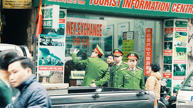 Sau Sài Gòn, tới Hà Nội xử lý mạnh tay các hộ kinh doanh lấn chiếm vỉa hè Ảnh 2