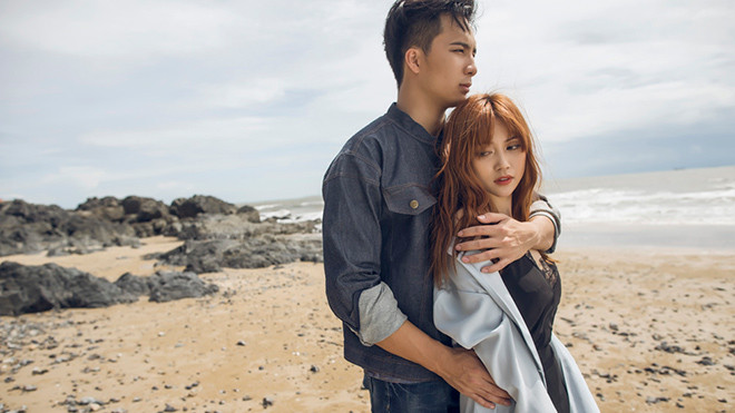 Chấp nhận yêu xa, Sĩ Thanh ngọt ngào bên bạn trai 6 múi mỗi khi bên nhau Ảnh 2