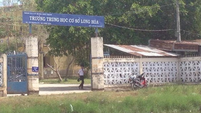 Hít phải thuốc trừ sâu, 60 học sinh ngộ độc Ảnh 2